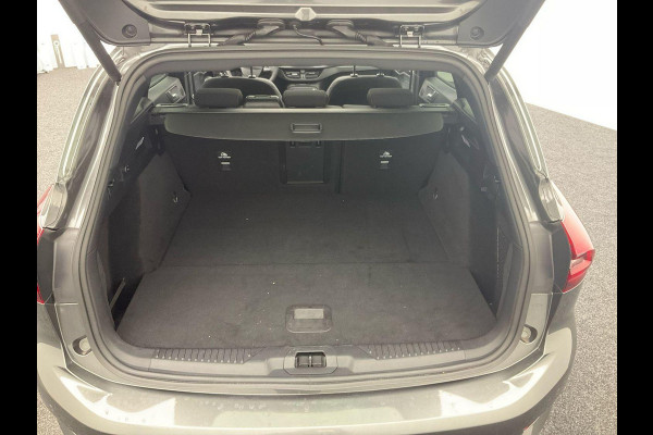 Ford FOCUS Wagon 1.0 EcoBoost Hybrid ST Line X 125pk | Driver Assistance Pack | Winterpack | Panoramadak | 18 inch Licht metaal | Matrix LED |  Elek. Achterklep |