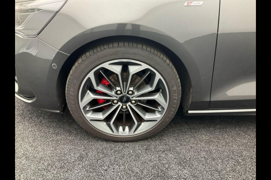 Ford FOCUS Wagon 1.0 EcoBoost Hybrid ST Line X 125pk | Driver Assistance Pack | Winterpack | Panoramadak | 18 inch Licht metaal | Matrix LED |  Elek. Achterklep |