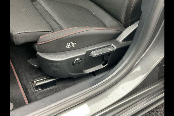 Ford FOCUS Wagon 1.0 EcoBoost Hybrid ST Line X 125pk | Driver Assistance Pack | Winterpack | Panoramadak | 18 inch Licht metaal | Matrix LED |  Elek. Achterklep |