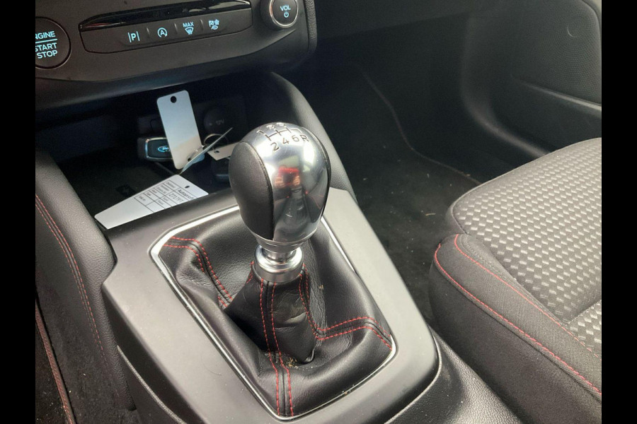 Ford FOCUS Wagon 1.0 EcoBoost Hybrid ST Line X 125pk | Driver Assistance Pack | Winterpack | Panoramadak | 18 inch Licht metaal | Matrix LED |  Elek. Achterklep |