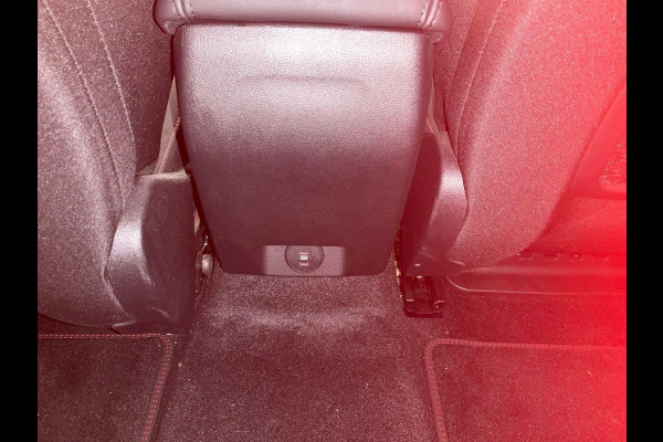 Ford FOCUS Wagon 1.0 EcoBoost Hybrid ST Line X 125pk | Driver Assistance Pack | Winterpack | Panoramadak | 18 inch Licht metaal | Matrix LED |  Elek. Achterklep |