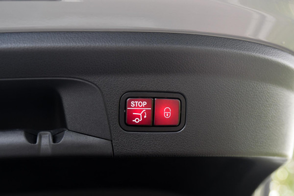 Mercedes-Benz GLE Coupé 400 e 4MATIC AMG. Pano, Distronic, Memory, HUD, 360 3D, Burm, Luchtv, Keyless, Trekhaak, Dodeh!