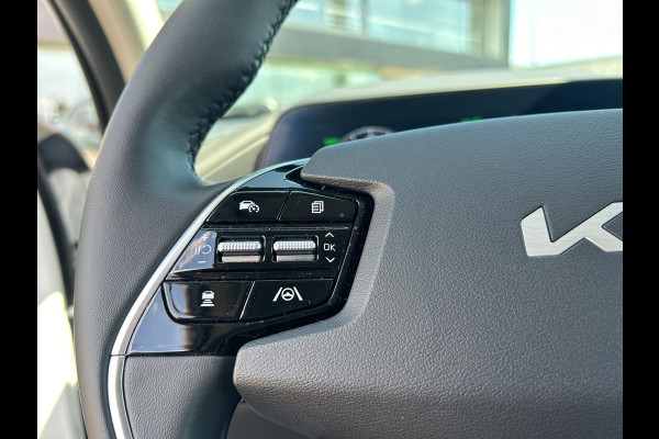 Kia Niro EV Edition Advanced 64.8 kWh | Prijs incl. vooraftrek 2000.- inruilpremie | Automaat | Stoel & Stuurverwarming | Navi | Camera | Cruise | Sensoren |