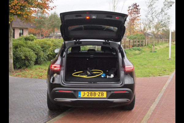 Mercedes-Benz EQC 400 4MATIC Business Solution 80 kWh | Schuifdak | Camera | Apple Carplay | Treeplanken | NL-Auto |