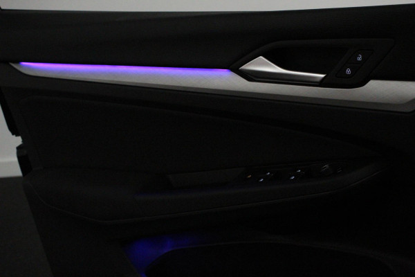 Volkswagen Golf 1.5 eTSI DSG Active | Navigatie | Apple Carplay/Android Auto | Virtual Cockpit | Climate Control | Led | Dab | Camera | Adaptive Cruise Control | Extra Getint glas