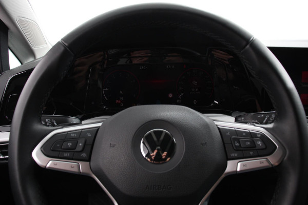 Volkswagen Golf 1.5 eTSI DSG Active | Navigatie | Apple Carplay/Android Auto | Virtual Cockpit | Climate Control | Led | Dab | Camera | Adaptive Cruise Control | Extra Getint glas