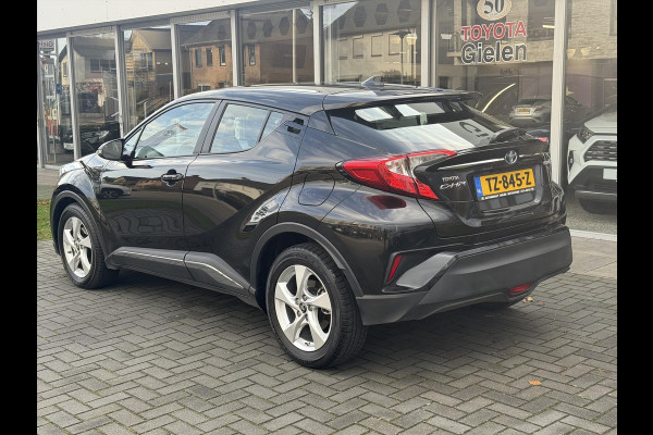 Toyota C-HR 1.8 Hybrid Dynamic | Navigatie, Dodehoekherkenning, Parkeersensoren, Stoelverwarming, Chroom pakket!