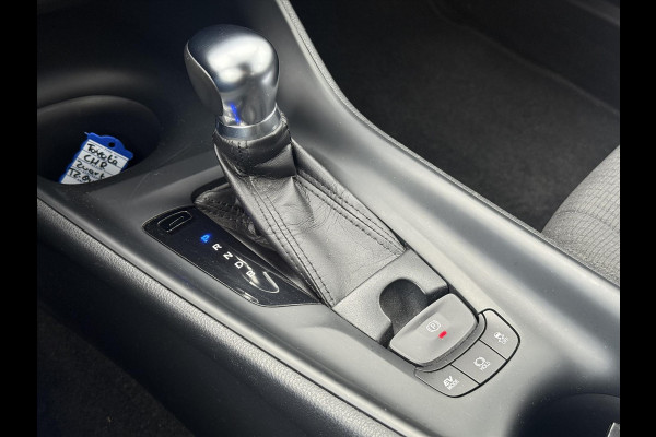 Toyota C-HR 1.8 Hybrid Dynamic | Navigatie, Dodehoekherkenning, Parkeersensoren, Stoelverwarming, Chroom pakket!