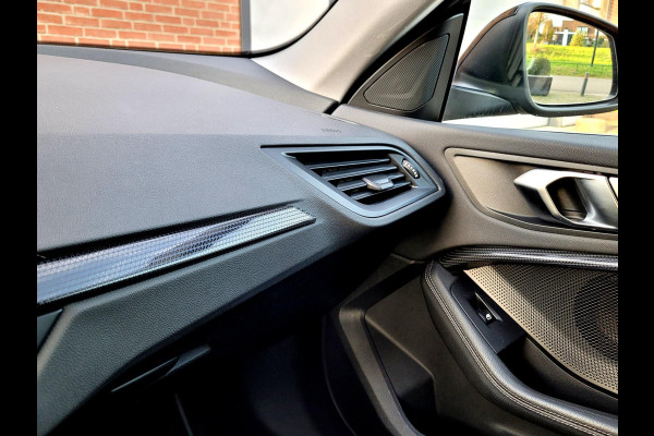 BMW 2 Serie Gran Coupé 218i Luxury Line - Business Edition Plus