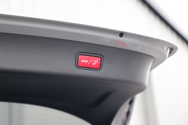 Mercedes-Benz GLC 300e AMG 4-Matic | 313PK | Pano | Sfeerverlichting | Distronic | Memory | Stuurwielverw. | Standkachel | Trekhaak | 2025.