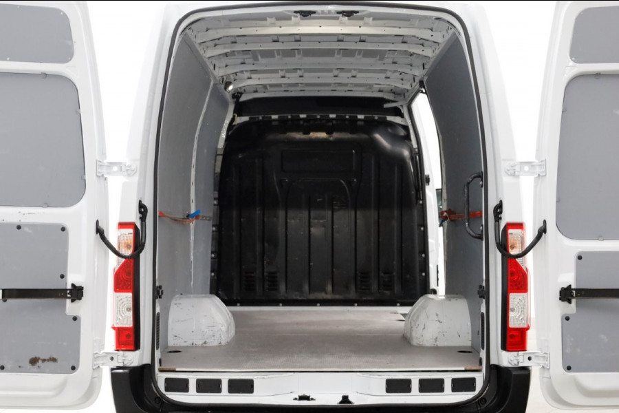 Renault Master T35 2.3 dCi 165pk L3H2 Dubbel Lucht Airco/Navi/Trekhaak 3500kg 01-2023