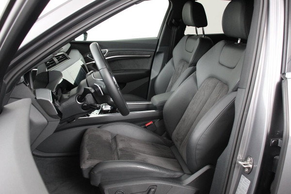 Audi e-tron e-tron 55 quattro advanced Pro Line Plus 360pk! | Navigatie | Climate Control | Electrisch bedienbare achterklep | Camera | Alcantara
