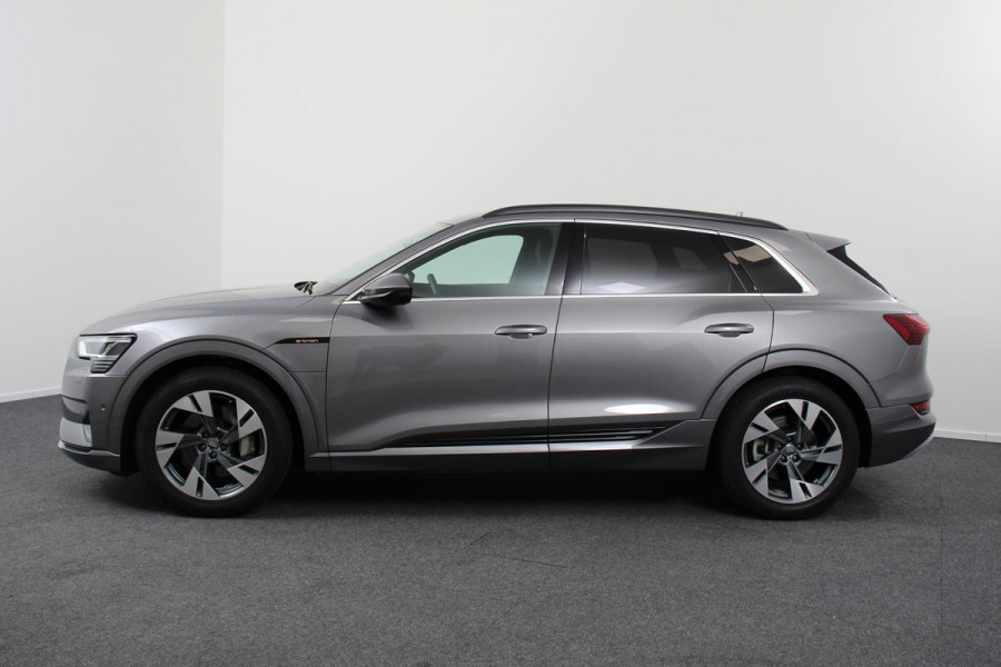 Audi e-tron e-tron 55 quattro advanced Pro Line Plus 360pk! | Navigatie | Climate Control | Electrisch bedienbare achterklep | Camera | Alcantara