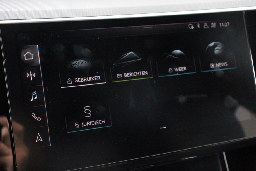 Audi e-tron e-tron 55 quattro advanced Pro Line Plus 360pk! | Navigatie | Climate Control | Electrisch bedienbare achterklep | Camera | Alcantara
