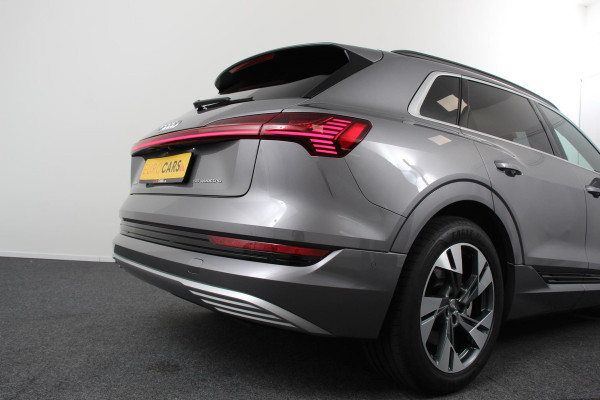 Audi e-tron e-tron 55 quattro advanced Pro Line Plus 360pk! | Navigatie | Climate Control | Electrisch bedienbare achterklep | Camera | Alcantara