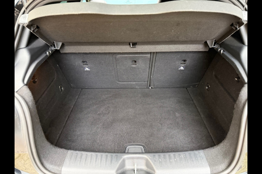 Mercedes-Benz A-Klasse 180 Business Solution AMG l Pano l Kleppenuitlaat l Cruise l Rijdt & Schakelt zeer goed l