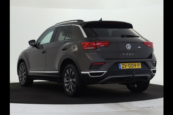 Volkswagen T-Roc 1.0 TSI Style CarPlay | El.kofferklep | Trekhaak | Navi