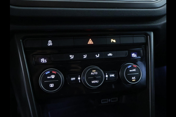 Volkswagen T-Roc 1.0 TSI Style CarPlay | El.kofferklep | Trekhaak | Navi