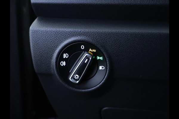 Volkswagen T-Roc 1.0 TSI Style CarPlay | El.kofferklep | Trekhaak | Navi