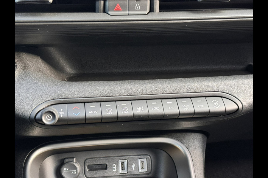 Jeep Avenger 1.2 Altitude | Winterpack | JBL Audio | Camera | Carplay/Android | Cruise control