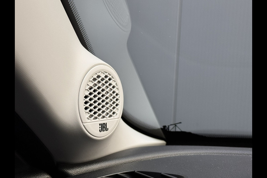 Jeep Avenger 1.2 Altitude | Winterpack | JBL Audio | Camera | Carplay/Android | Cruise control