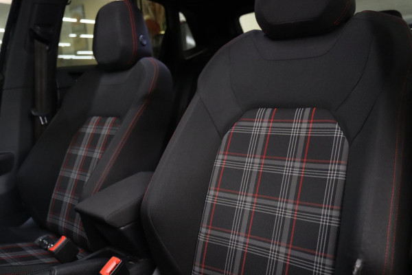 Volkswagen Polo 2.0 TSI GTI PANO/CARPLAY/KEYLESS/ACC/BEATS/SFEER/BLINDESPOT/VOL!