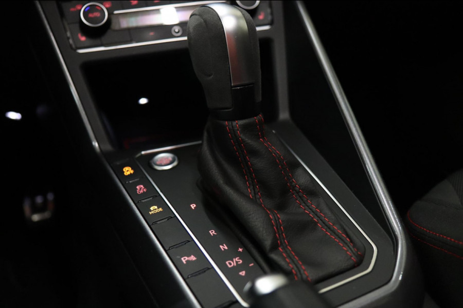 Volkswagen Polo 2.0 TSI GTI PANO/CARPLAY/KEYLESS/ACC/BEATS/SFEER/BLINDESPOT/VOL!