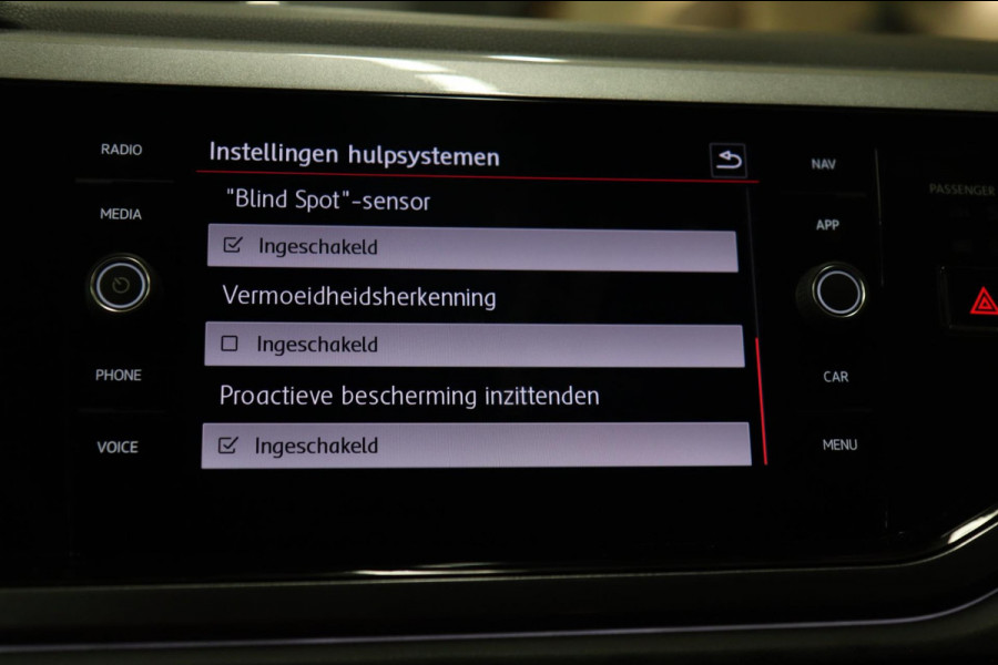 Volkswagen Polo 2.0 TSI GTI PANO/CARPLAY/KEYLESS/ACC/BEATS/SFEER/BLINDESPOT/VOL!