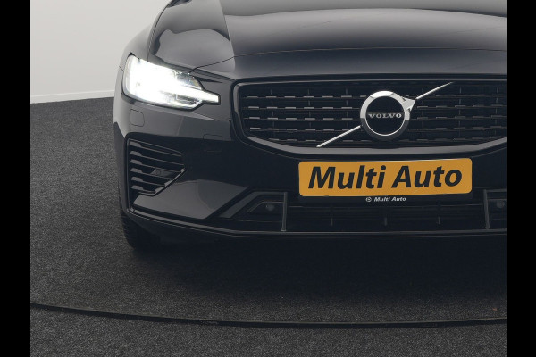 Volvo V60 T6 Recharge AWD R-Design Plug In Hybrid 340pk Dealer O.H. PHEV | Trekhaak Af Fabriek | Adaptive Cruise | Camera | Harman & Kardon | Lederen Sportstoelen Memory & Verwarmd | Apple Carplay | Navigatie | Stuur Verwarmd | Blis | Keyless | DAB |