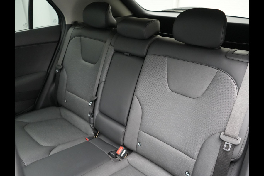 Kia Niro 1.6 GDi ExecutiveLine Plug In Hybrid 182pk Dealer O.H. PHEV | Schuif-/Kanteldak | Head Up | Adaptive Cruise | Camera | Lederen Sportstoelen Memory & Ventilatie | Harman & Kardon | Stoel & Stuur Verwarmd | Apple Carplay