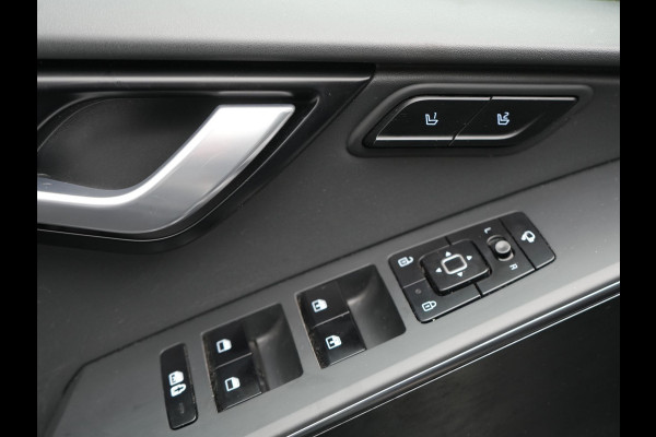 Kia Niro 1.6 GDi ExecutiveLine Plug In Hybrid 182pk Dealer O.H. PHEV | Schuif-/Kanteldak | Head Up | Adaptive Cruise | Camera | Lederen Sportstoelen Memory & Ventilatie | Harman & Kardon | Stoel & Stuur Verwarmd | Apple Carplay