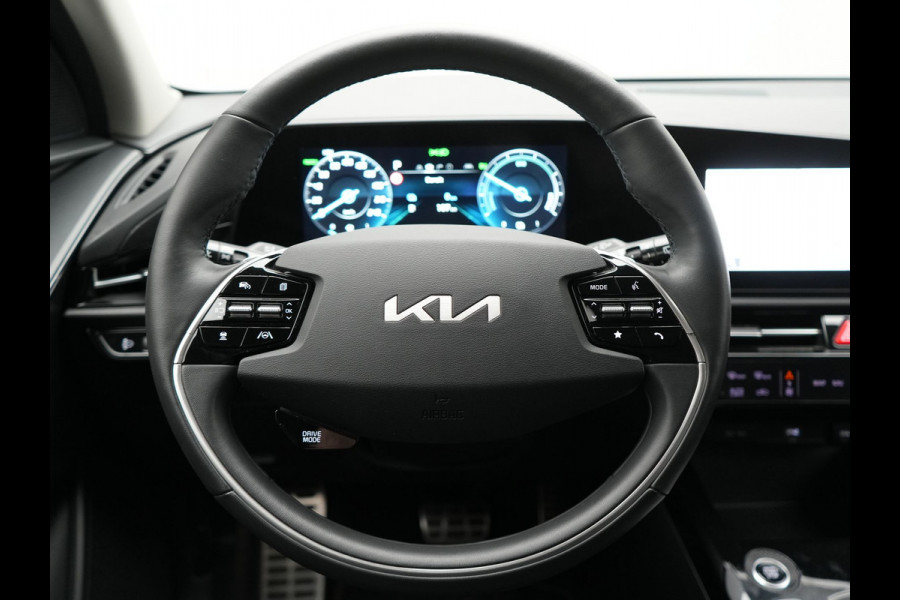 Kia Niro 1.6 GDi ExecutiveLine Plug In Hybrid 182pk Dealer O.H. PHEV | Schuif-/Kanteldak | Head Up | Adaptive Cruise | Camera | Lederen Sportstoelen Memory & Ventilatie | Harman & Kardon | Stoel & Stuur Verwarmd | Apple Carplay