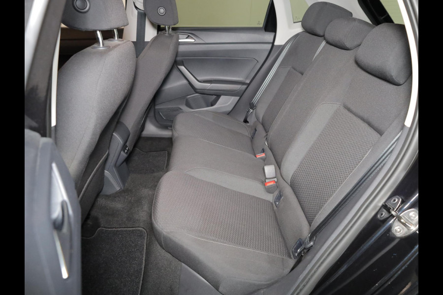 Volkswagen Polo 1.0 TSI R-Line Edition 95 pk | Airco | Parkeersensoren | Adaptieve cruise control | Licht- en zicht pakket | R-Line exterieur |