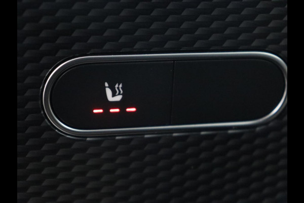 Mercedes-Benz CLA-Klasse 250e Luxury Line | Leder | Trekhaak | Carplay | Stoelverwarming | Widescreen | Camera | Stuurverwarming | Navigatie | Park Assist | Cruise control | PHEV | Plug In