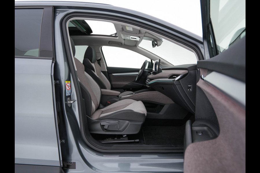 Škoda ENYAQ iV 60 [ 3-Fase ] {SOH-87%} (INCL.BTW) *PANO | FULL-LED | DIGI-COCKPIT | CAMERA | KEYLESS | NAVI-FULLMAP | PRIVACY-GLASS | AMBIENT-LIGHT | ECC | PDC | CRUISE | 19''ALU | TOWBAR*