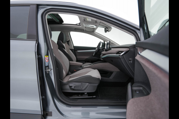 Škoda ENYAQ iV 60 [ 3-Fase ] {SOH-87%} (INCL.BTW) *PANO | FULL-LED | DIGI-COCKPIT | CAMERA | KEYLESS | NAVI-FULLMAP | PRIVACY-GLASS | AMBIENT-LIGHT | ECC | PDC | CRUISE | 19''ALU | TOWBAR*