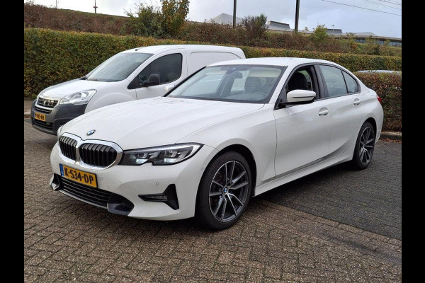 BMW 3-serie 318d Aut. 150pk Executive Ed. | Navi | Virtual Cockpit | LED