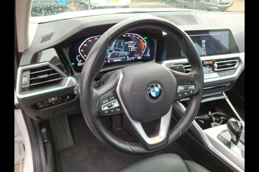 BMW 3-serie 318d Aut. 150pk Executive Ed. | Navi | Virtual Cockpit | LED