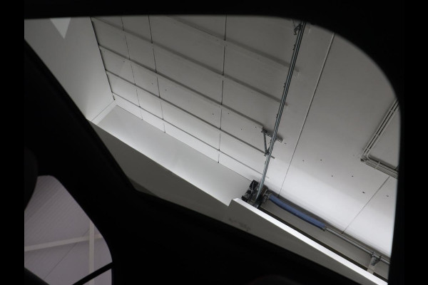 Mercedes-Benz A-Klasse 250e AMG Limited | Panoramadak | Matrix LED | Keyless | Stoelverwarming | Memory | Camera | Navigatie | Leder/Alcantara | Sfeerverlichting | Park Assist | PHEV | Plug In