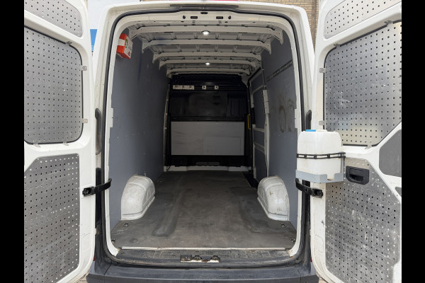 Volkswagen Crafter 35 2.0 TDI 141PK Euro 6 L3H3 CarPlay/cruise/camera/trekhaak