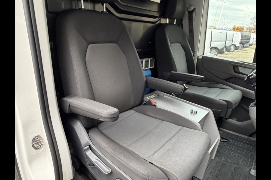 Volkswagen Crafter 35 2.0 TDI 141PK Euro 6 L3H3 CarPlay/cruise/camera/trekhaak