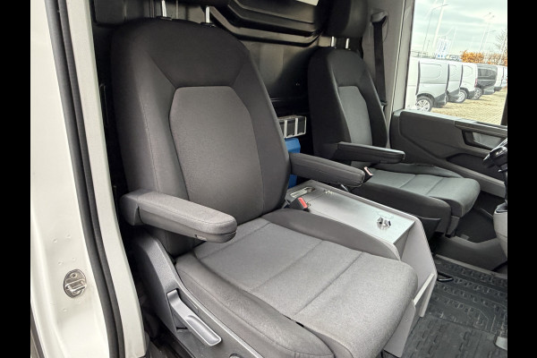 Volkswagen Crafter 35 2.0 TDI 141PK Euro 6 L3H3 CarPlay/cruise/camera/trekhaak