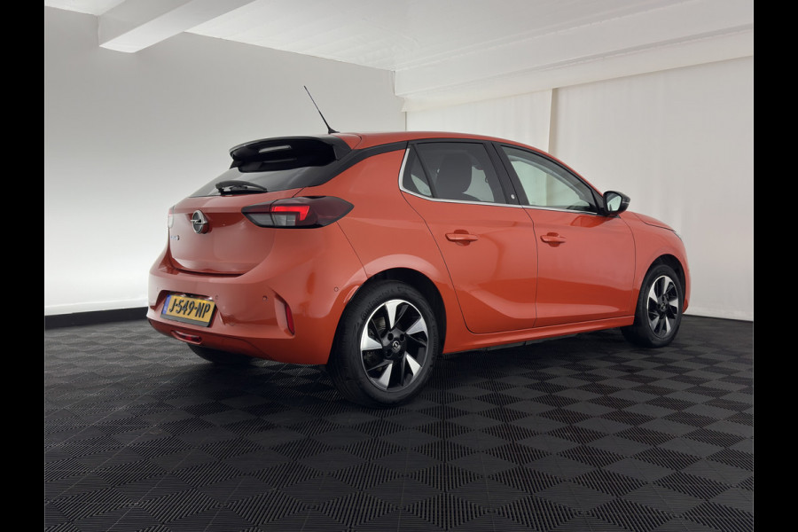 Opel CORSA-E Elegance 50 kWh [ 3-Fase ] {SOH-94%} (INCL-BTW) Aut. *FULL-LED | DIGI-COCKPIT | LEATHER-MICROFIBRE | NAVI-FULLMAP |  CAMERA | CARPLAY | ECC | KEYLESS | CRUISE | DAB | LANE-ASSIST | PDC | SPORT-SEATS | PRIVACY-GLASS | 16"ALU*