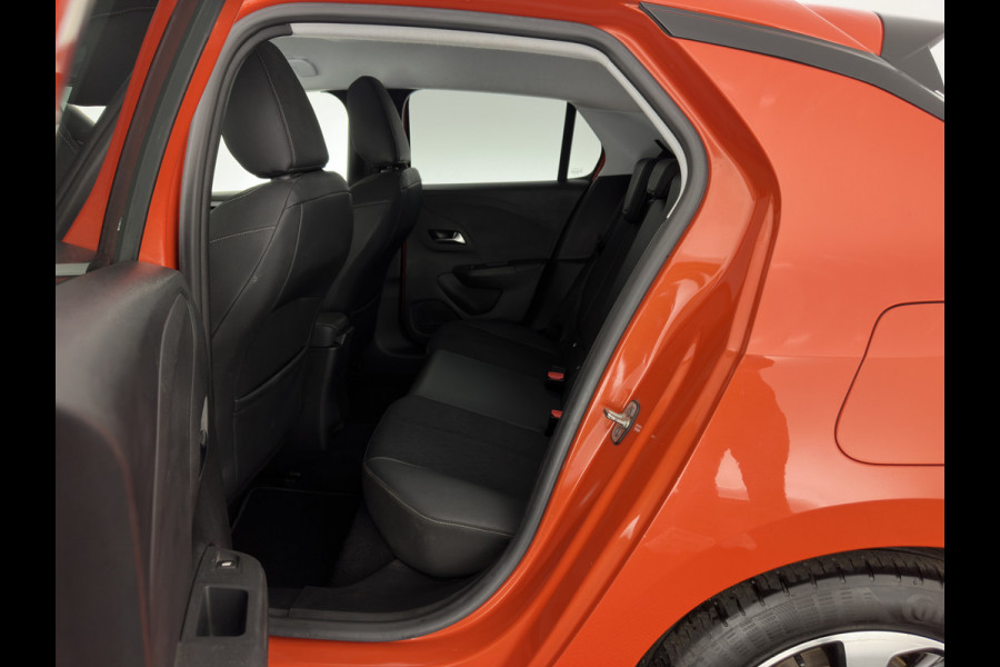 Opel CORSA-E Elegance 50 kWh [ 3-Fase ] {SOH-94%} (INCL-BTW) Aut. *FULL-LED | DIGI-COCKPIT | LEATHER-MICROFIBRE | NAVI-FULLMAP |  CAMERA | CARPLAY | ECC | KEYLESS | CRUISE | DAB | LANE-ASSIST | PDC | SPORT-SEATS | PRIVACY-GLASS | 16"ALU*