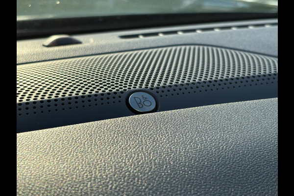 Ford Kuga 2.5 FHEV Active X 190pk |  Driver Assistance Pack | Technology Pack | Winterpack | Panoramadak | All Weather Banden | Reservewiel | Geen stekker nodig