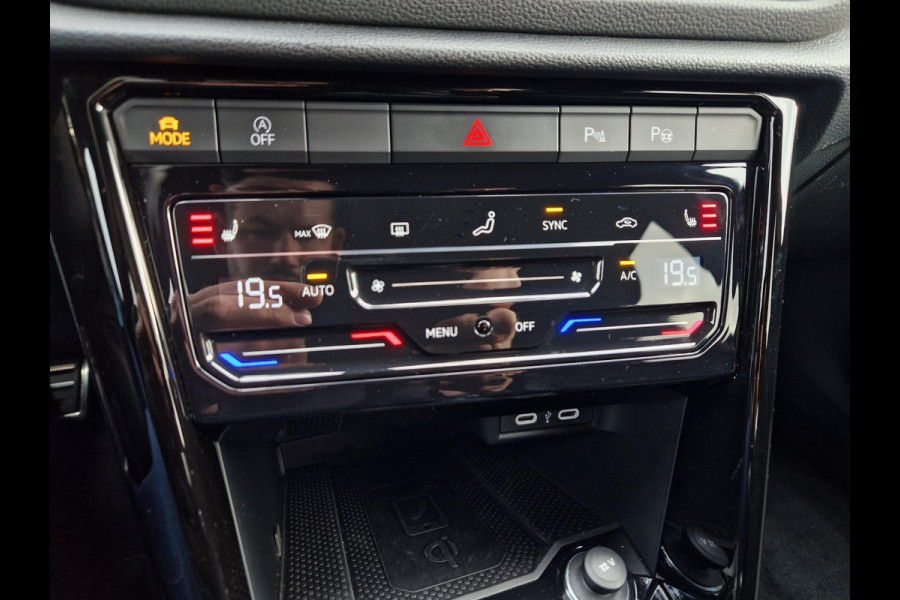 Volkswagen T-Roc 1.5 TSI DSG 150PK R-Line /ACC/ IQ light /1e eigenaar