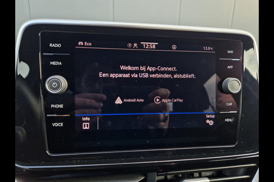 Volkswagen T-Roc 1.5 TSI DSG 150PK R-Line /ACC/ IQ light /1e eigenaar