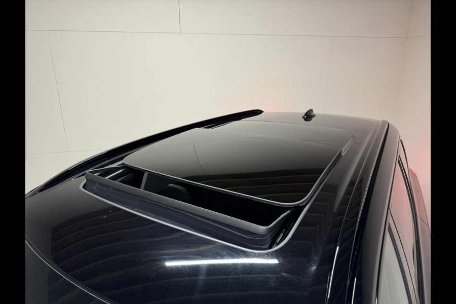 Volvo XC90 2.0 T8 Recharge AWD R-Design Pano B&W Luchtvering Trekh. Massage