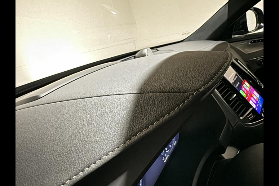 Volvo XC90 2.0 T8 Recharge AWD R-Design Pano B&W Luchtvering Trekh. Massage