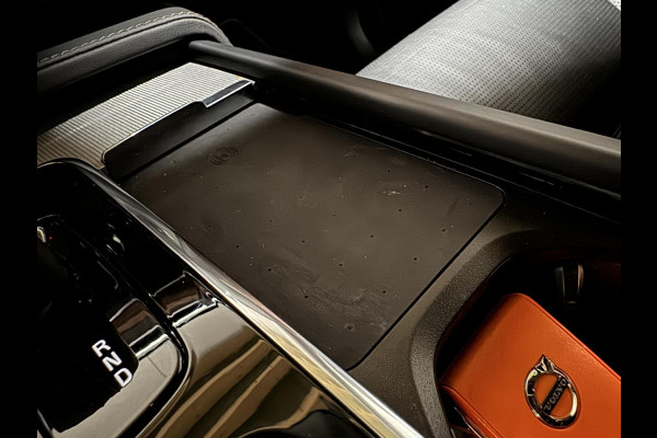 Volvo XC90 2.0 T8 Recharge AWD R-Design Pano B&W Luchtvering Trekh. Massage